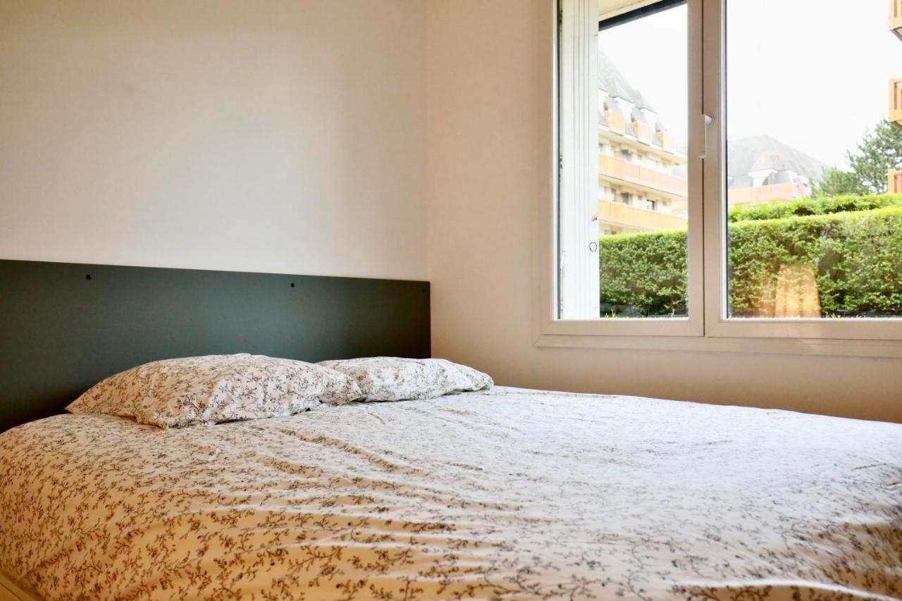 Studio Royal De La Plage Deauville Exterior foto